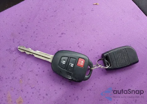 2013 Toyota Rav4 Le из США, поврежденный, VIN JTMBFREV9D5017694